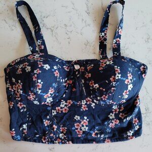 Xhilaration Crop Top